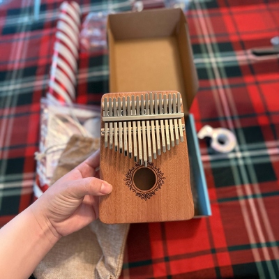 Kalimba 17 touches personnalisée avec nom gravé, piano à pouces africain en bois avec texte, instrument de musique, cadeau d'anniversaire pour enfants/adultes/passionnés de musique