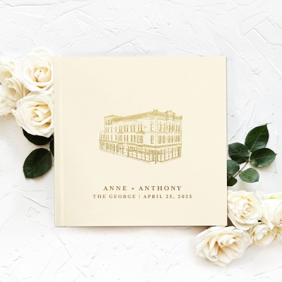 Gastenboek met een schets van de trouwlocatie, inclusief namen en datum. Elegant, met lijntekeningen van de namen van het bruidspaar. Een perfect cadeau voor pasgetrouwden/koppels.