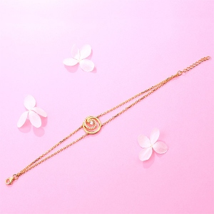 Personalized Whirlpool Bracelet With Birthstone in Gold