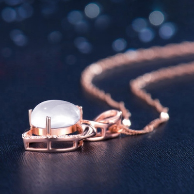 necklace for her