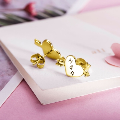 stud earrings