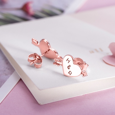 stud earrings