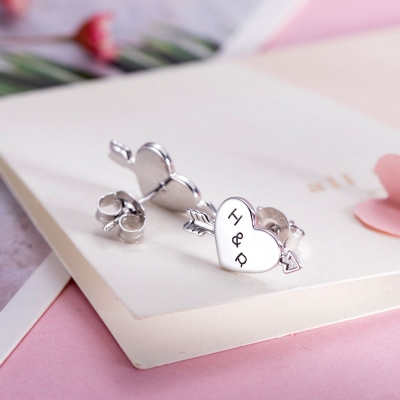 stud earrings