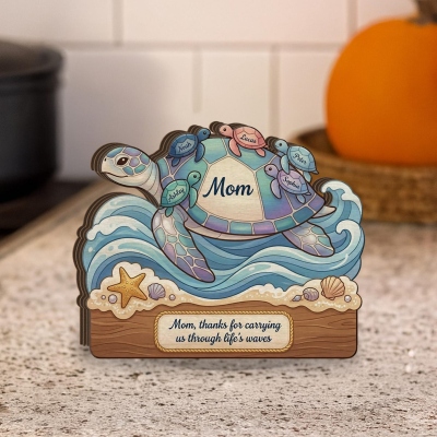 Personalisierte Namensplakette mit Meeresschildkröten-Mama und -Baby, Holzskulptur einer Meereswellenfamilie, Wohndekoration, Muttertags-/Geburtstagsgeschenk für Mama/Oma/Sie