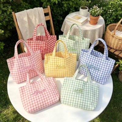 Personlig namnbroderad gingham-tygväska, liten rutig handväska, estetisk daglig bärväska, bröllops-/födelsedagspresent till brudtärna/vänner/studenter