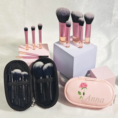 Personalized Makeup Brush Bag with Birth Flower - Travel Makeup Brushes,Portable Makeup Bag,Cosmetic Brushes Bag,Bachelorette Party,Wedding Gift,Party Favors