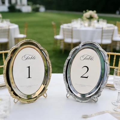 Personlig ramskylt med nummer, vintage oval plåtskrivbord med band, rustik festskylt, bröllops-/förlovningspresent till nygifta
