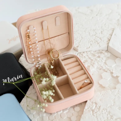 Custom Name Maid of Honor Invitation Tumbler/Sunglasses/Scrunchie Gift Box Set, Bachelorette Party Favors, Wedding Gifts for Bridesmaids/Friends/Her
