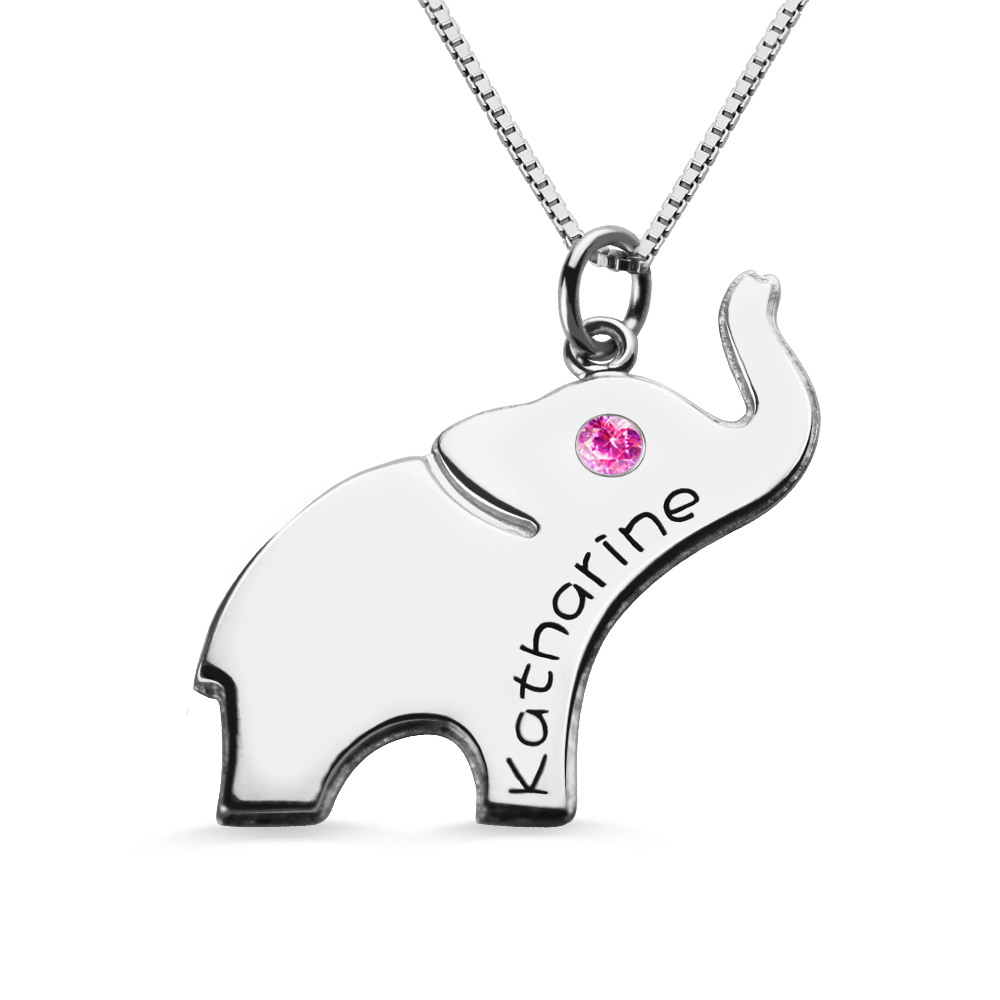 Presente de boa sorte: colar de elefante com nome gravado