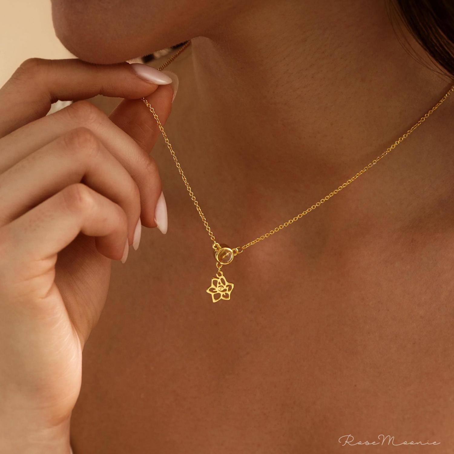 Collier photo personnalisé avec projection et fleur de naissance, argent sterling 925, bijou souvenir, photo à l'intérieur, cadeau d'anniversaire pour elle