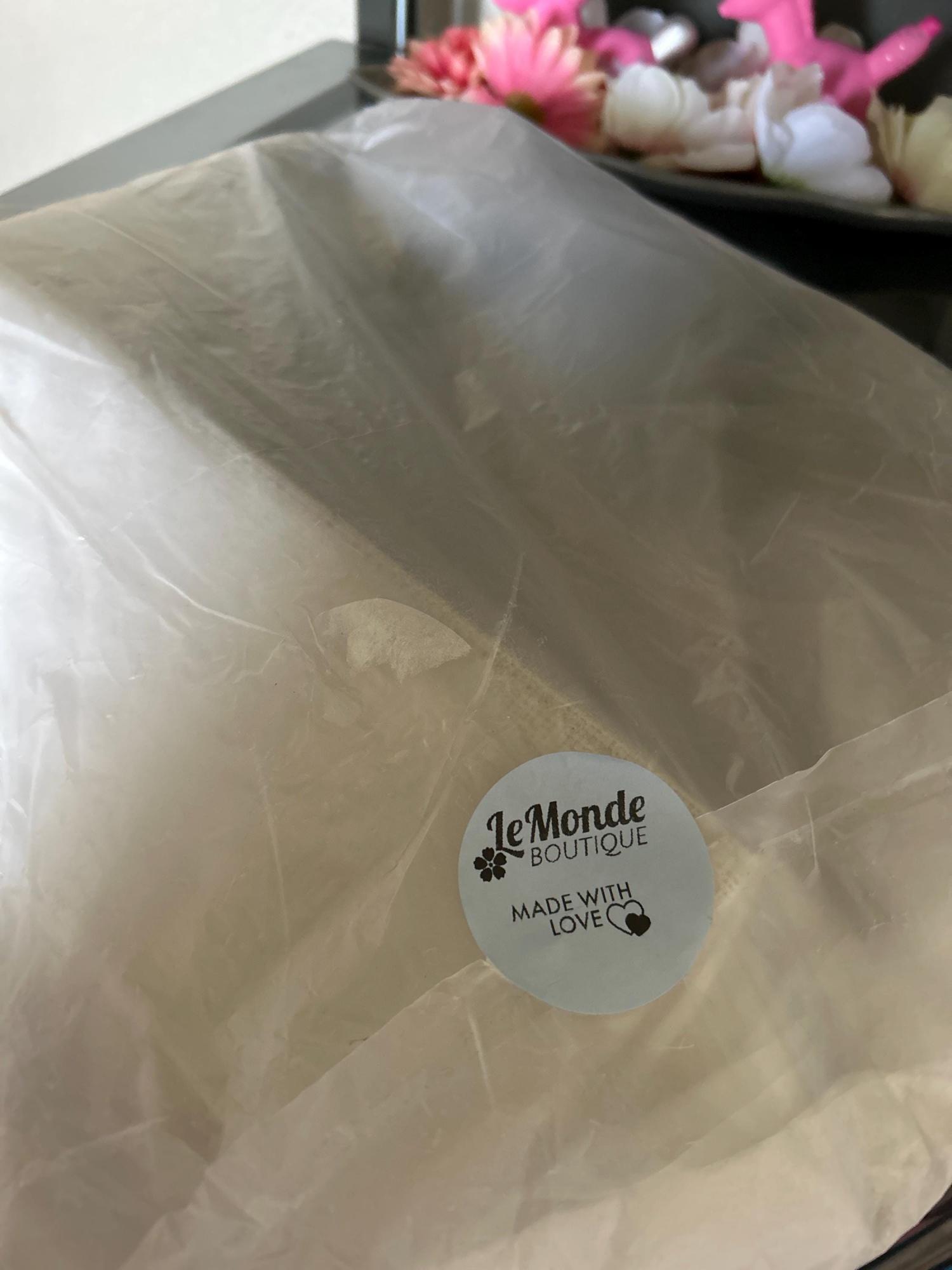 Bride Tote bag, Bridal Gift, Bachelorette bags, Honeymoon beach bag, Customized Bride Bags, Bachelorette totes- chain, pearls, Made To Order