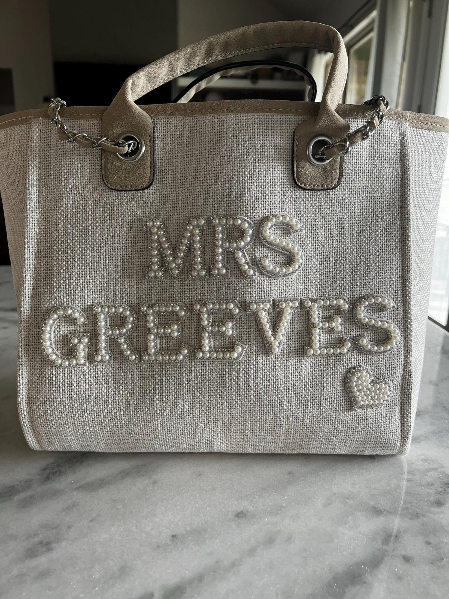 Bride Tote bag, Bridal Gift, Bachelorette bags, Honeymoon beach bag, Customized Bride Bags, Bachelorette totes- chain, pearls, Made To Order