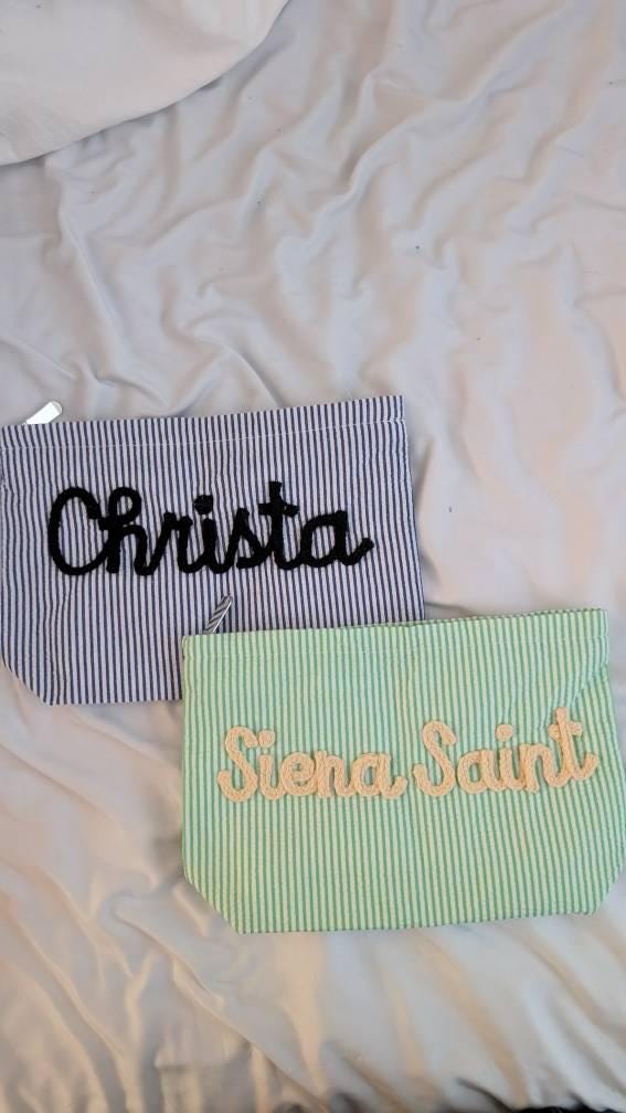 Custom Seersucker Makeup Bag Vacation Travel Pouch Personalized Chenille Name Toiletry Bag Summer Beach Bag Organizer Cosmetic Gift for Her