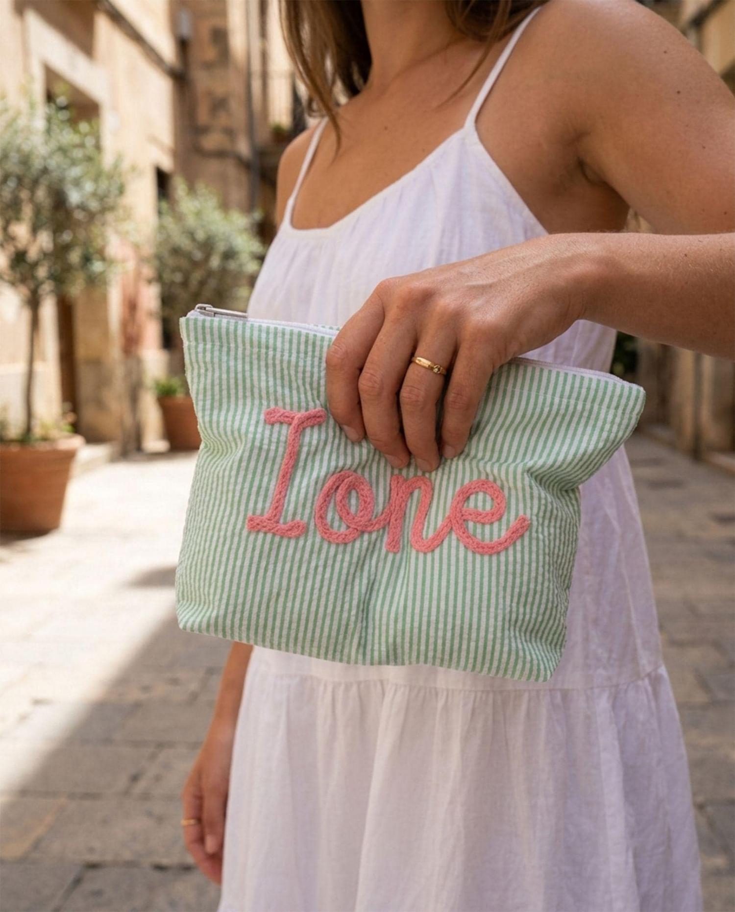 Custom Seersucker Makeup Bag Vacation Travel Pouch Personalized Chenille Name Toiletry Bag Summer Beach Bag Organizer Cosmetic Gift for Her