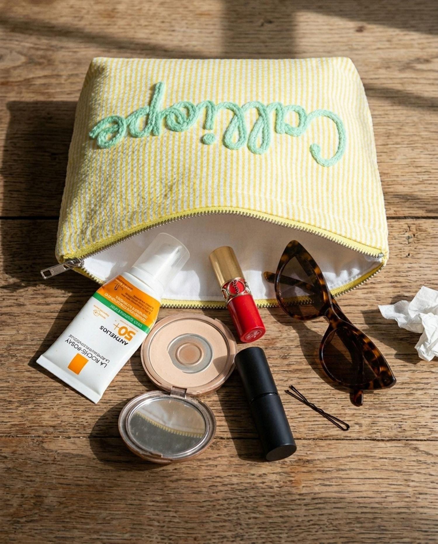 Custom Seersucker Makeup Bag Vacation Travel Pouch Personalized Chenille Name Toiletry Bag Summer Beach Bag Organizer Cosmetic Gift for Her