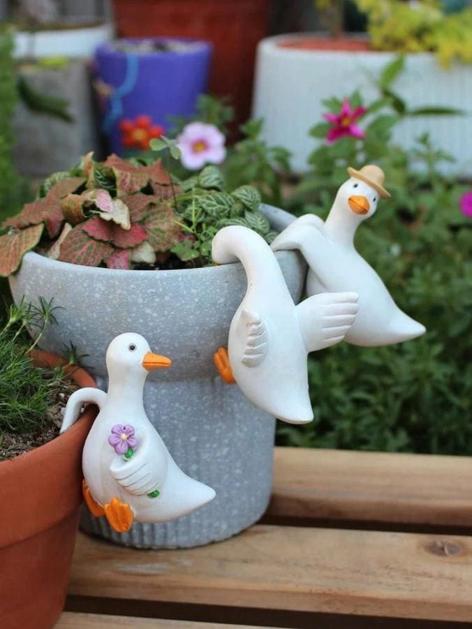 Cute Duck Pot Hanger, Resin Garden Decor, 3 Design Goose Plant Hangers, Cute Planter Rim Pendent Figurines