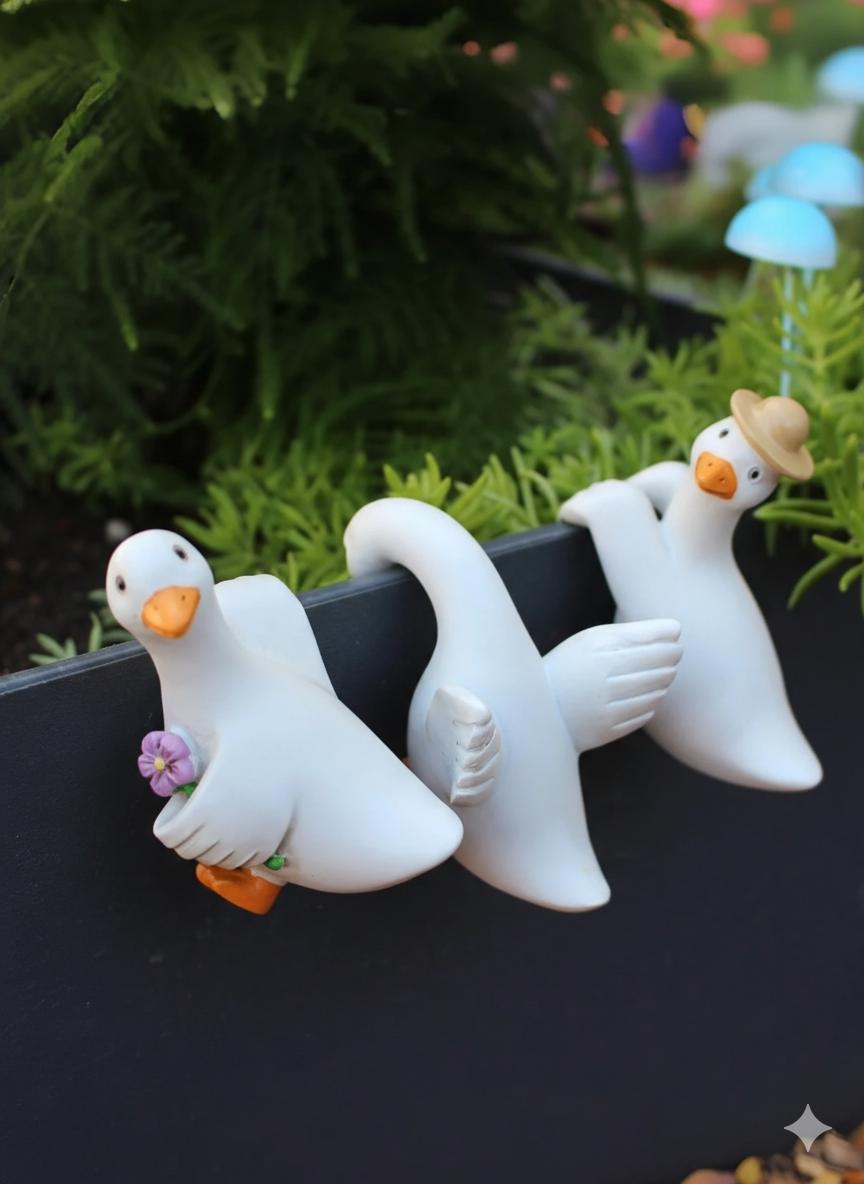 Cute Duck Pot Hanger, Resin Garden Decor, 3 Design Goose Plant Hangers, Cute Planter Rim Pendent Figurines