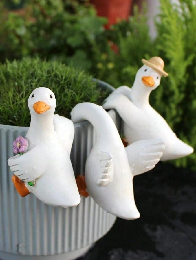 Cute Duck Pot Hanger, Resin Garden Decor, 3 Design Goose Plant Hangers, Cute Planter Rim Pendent Figurines