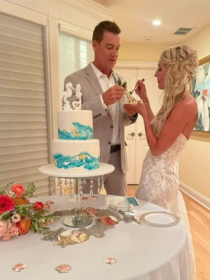 Seahorse wedding cake topper bride and groom beach themed wedding destination ocean nautical beach cake topper seashells ivory kissing