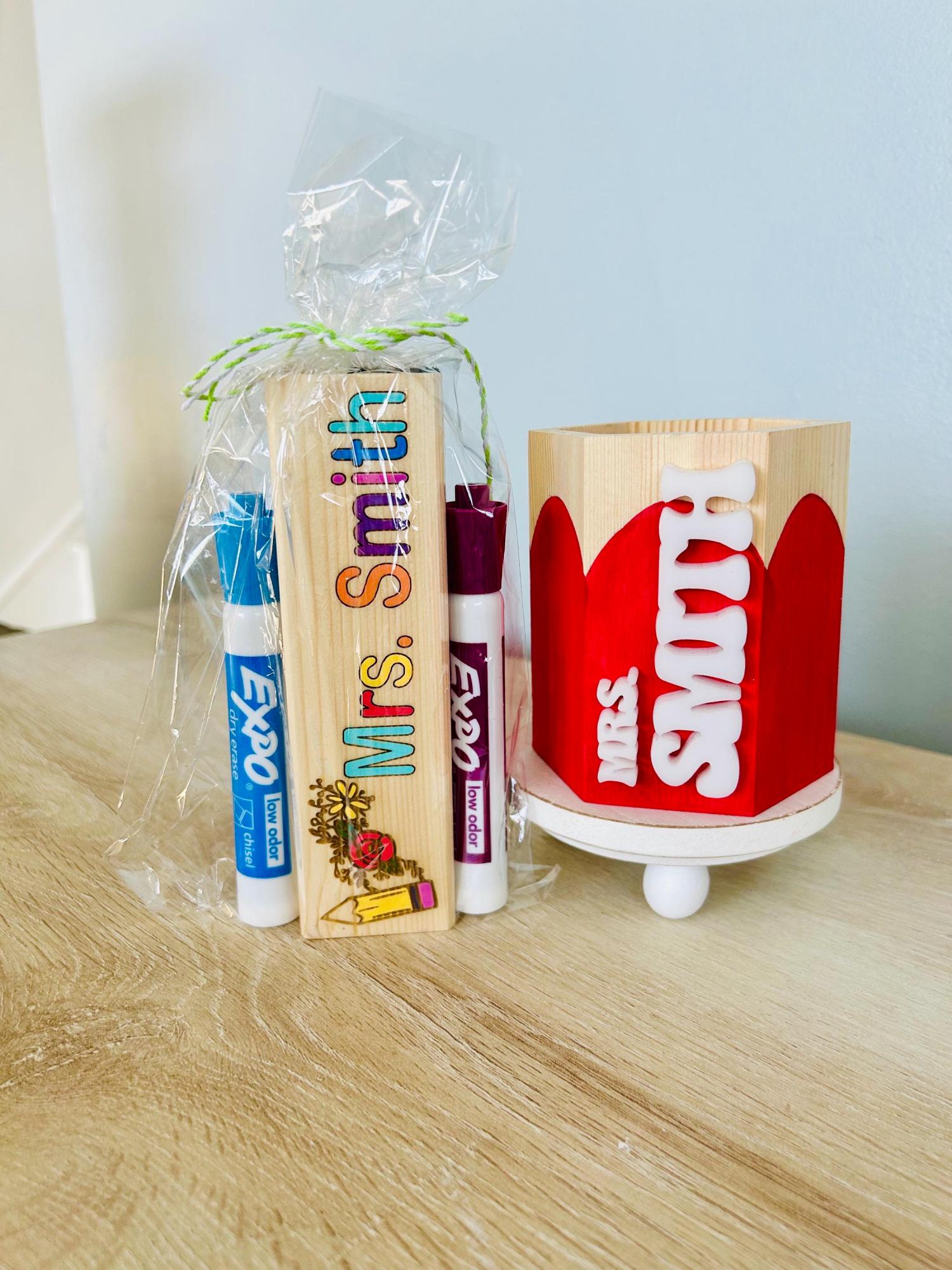 Personalized Teacher Pencil Cup & Dry Eraser Set with Markers – Custom Classroom Desk Organizer – Back to School or End of Year Gift