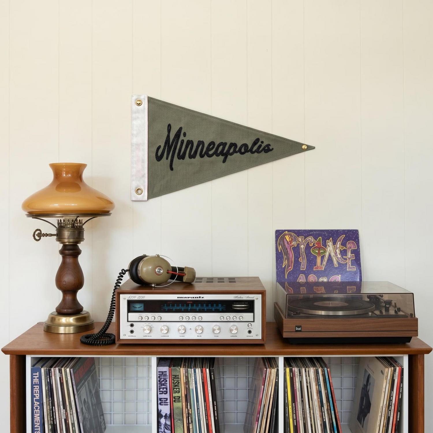 Custom Embroidered Vintage Pennant Flag, Personalized Name Pendant Flag, Retro Wall Decor, Unique Home Office Boy Room Decor