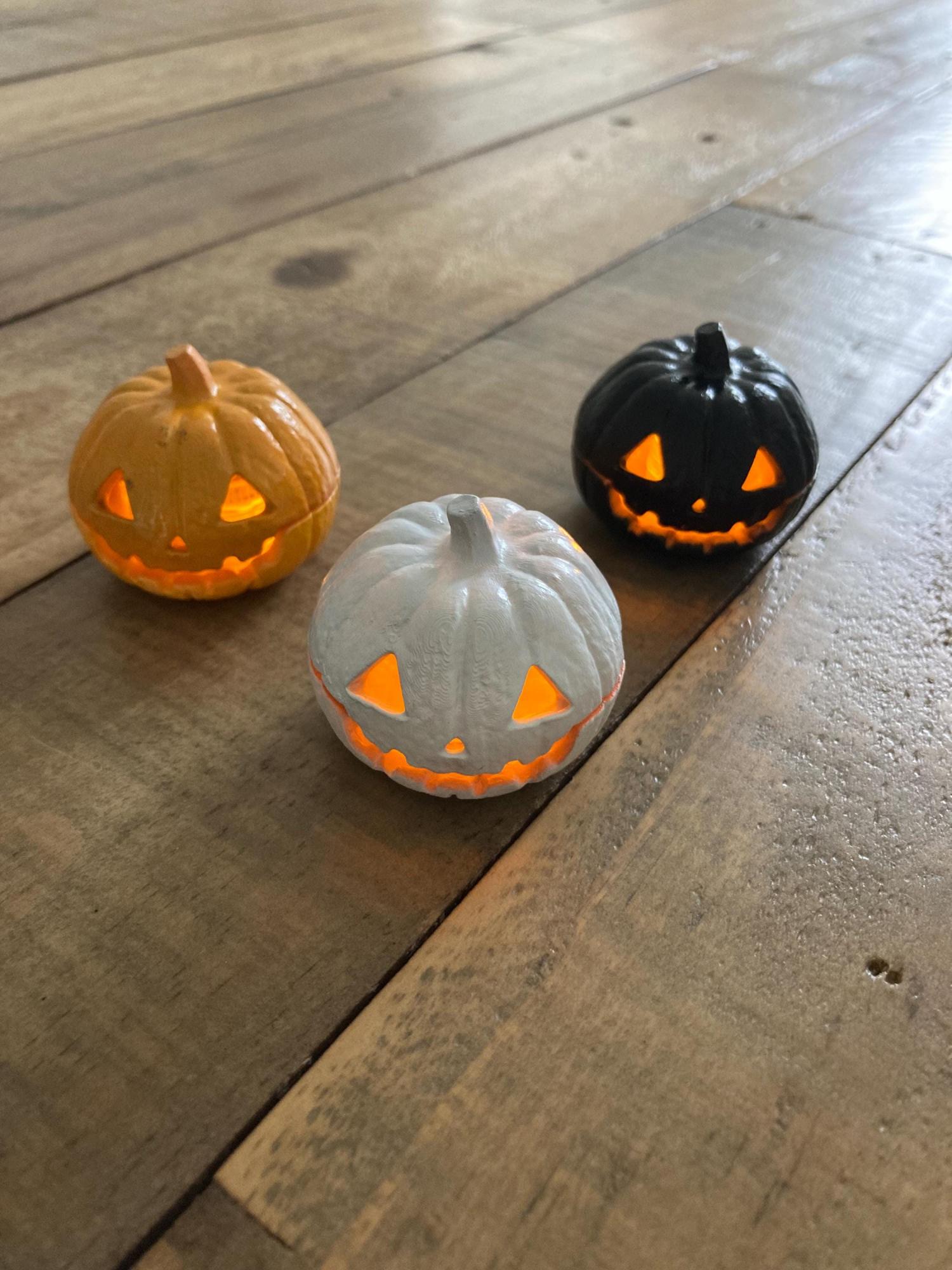 Indoor Halloween Pumpkin Lantern, Hand-Painted Halloween Jack O Lanterns, Halloween Gifts for Kids