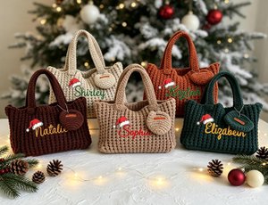 Personalized Christmas Crochet Tote Bag with Name, Handmade Knit Bag with Santa Hat, Holiday Party Favor, Christmas Gift for Bridesmaid/Friends/Women