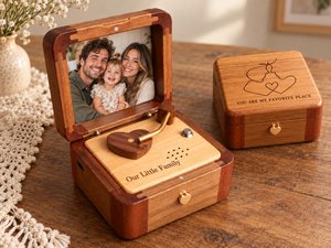 Personalized Photo Music Box with Song Player, Vintage Wooden Record Player Keepsake, Photo Engraved Decor, Anniversary Gift for Couples/Friends